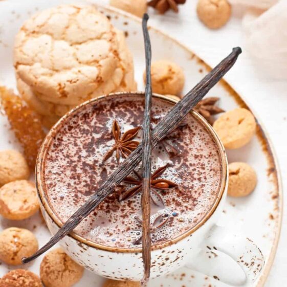 Hot chocolate with vanilla and spices